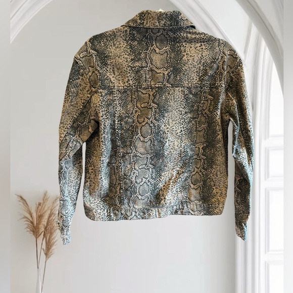 FREE PEOPLE Snake Trucker Jacket Animal Print Jean Jacket XS - Picture 5 of 12